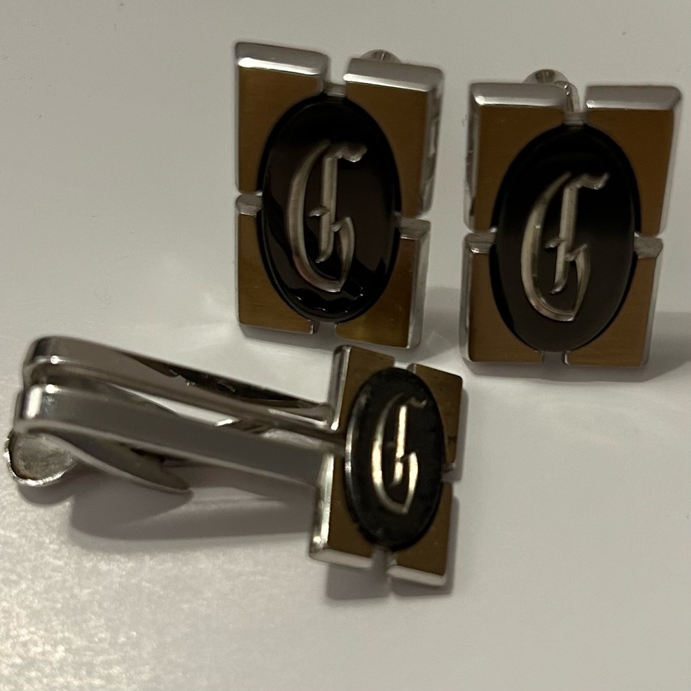 Vintage HICKOK USA gold, silver and black G cufflinks and tie clip set